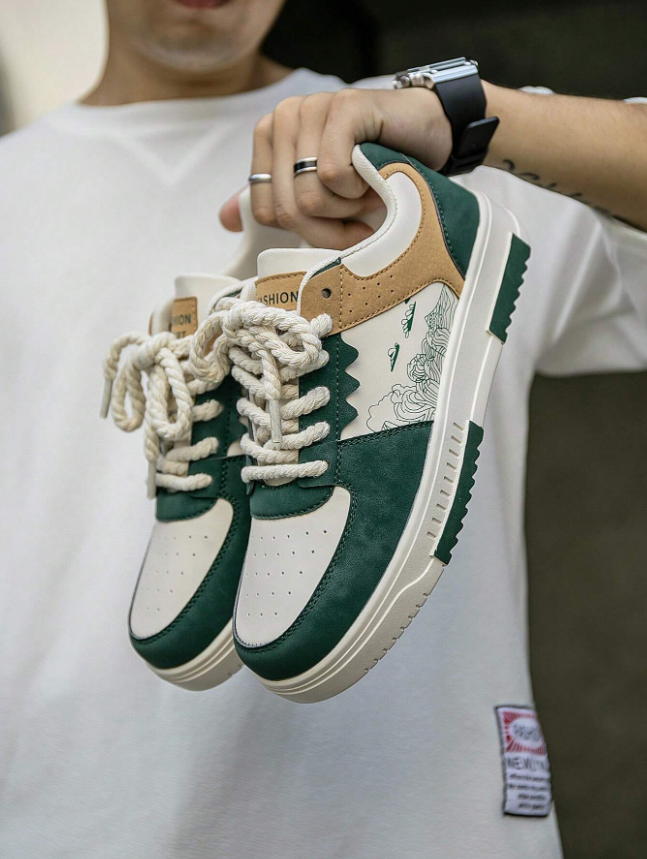 Men’s Contrast Color Patchwork Sneakers with Unique Prints, Comfortable for Casual, Outdoor & Skate Wear
