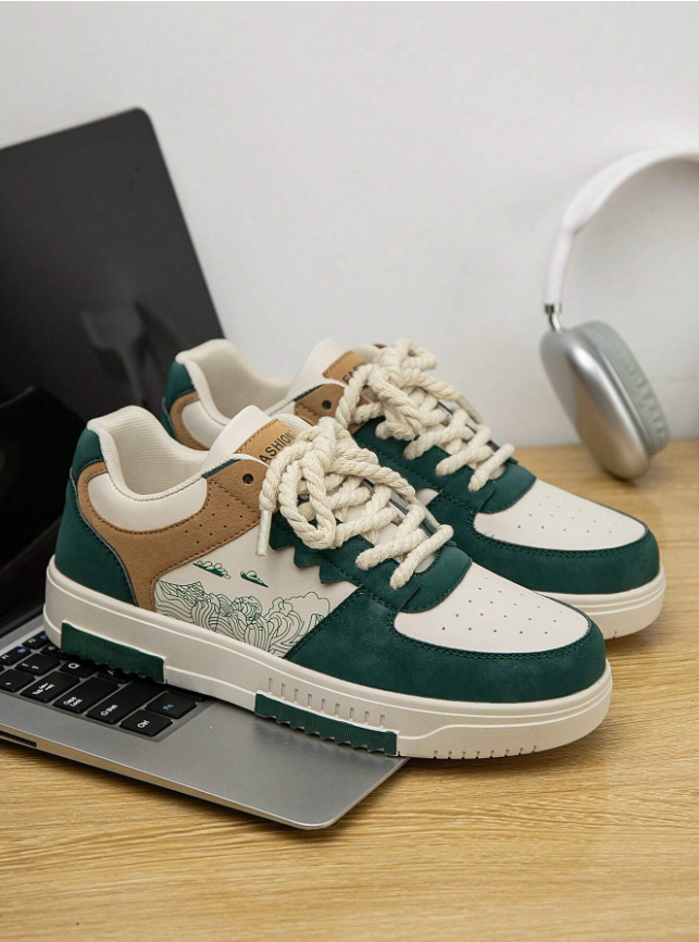 Men’s Contrast Color Patchwork Sneakers with Unique Prints, Comfortable for Casual, Outdoor & Skate Wear